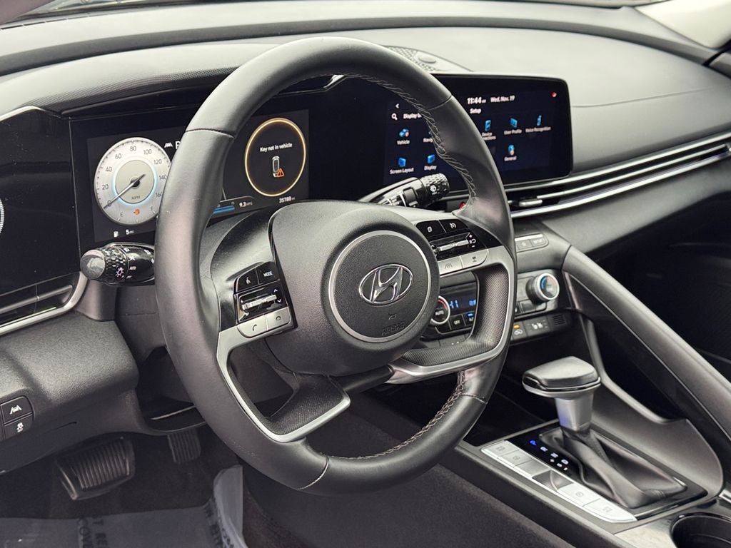 2022 Hyundai Elantra Hybrid Limited w/Sunroof