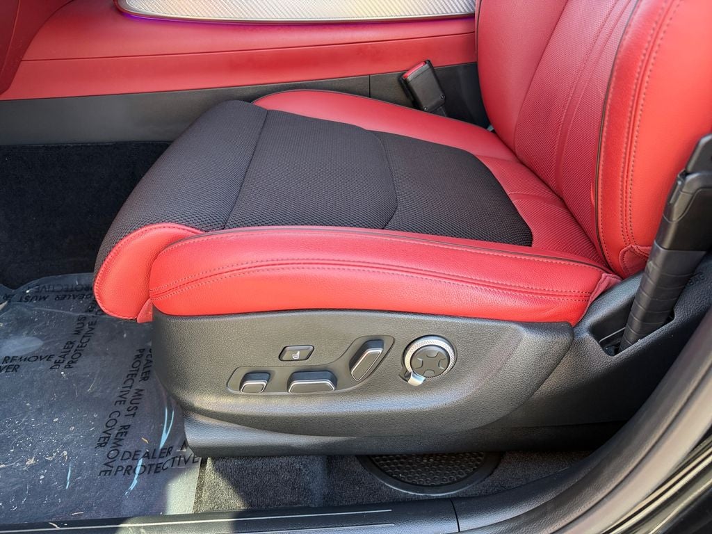 2023 Genesis GV70 2.5T