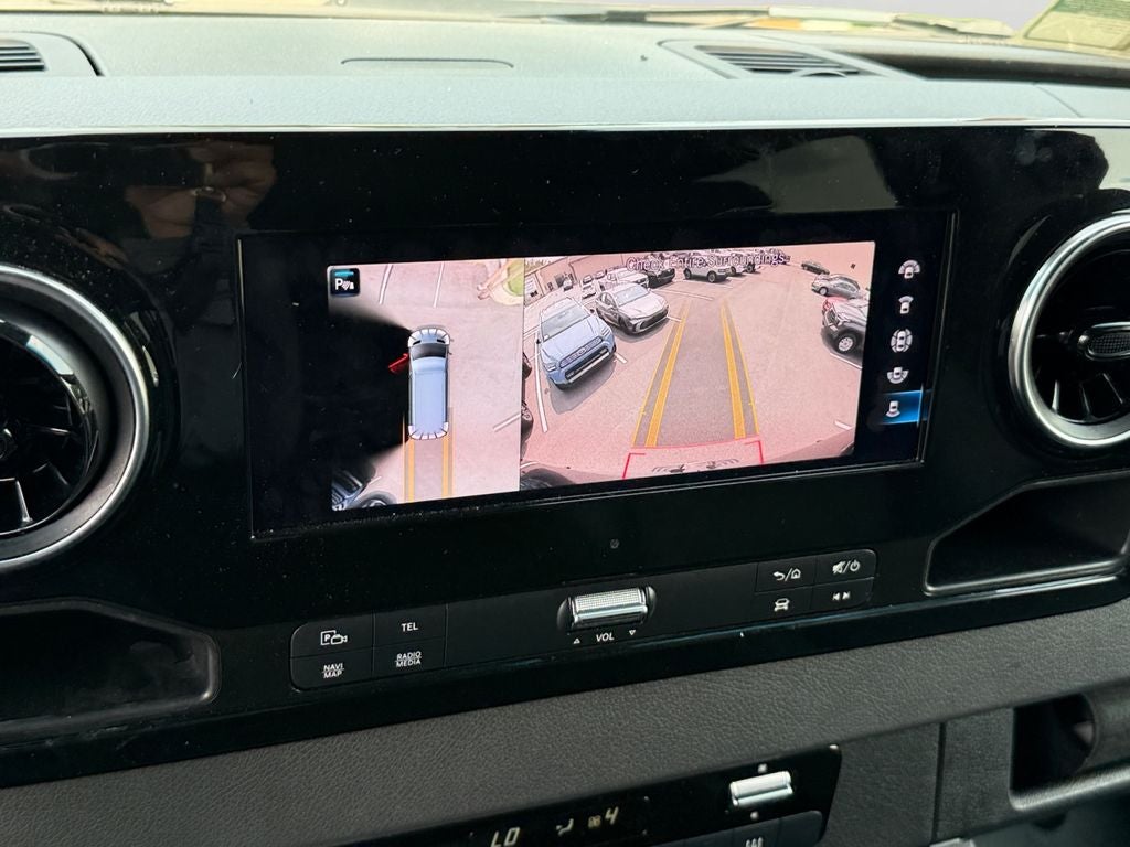 2024 Mercedes-Benz Sprinter 2500 Passenger 170 WB High Roof