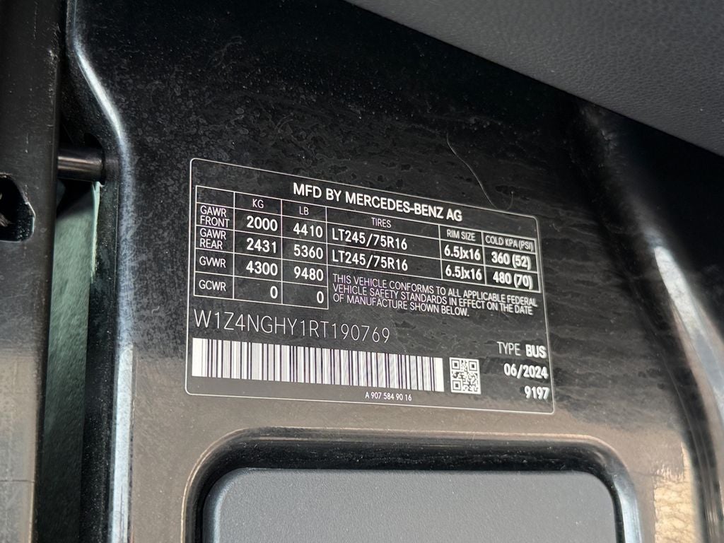 2024 Mercedes-Benz Sprinter 2500 Passenger 170 WB High Roof