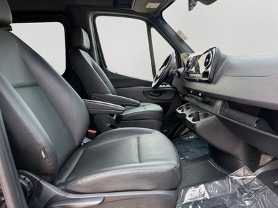 2024 Mercedes-Benz Sprinter 2500 Passenger 170 WB High Roof