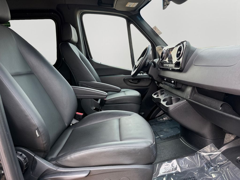2024 Mercedes-Benz Sprinter 2500 Passenger 170 WB High Roof
