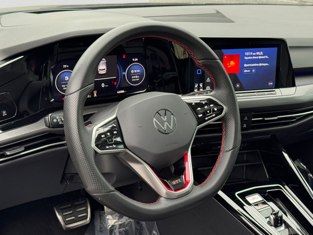 2023 Volkswagen Golf GTI Autobahn