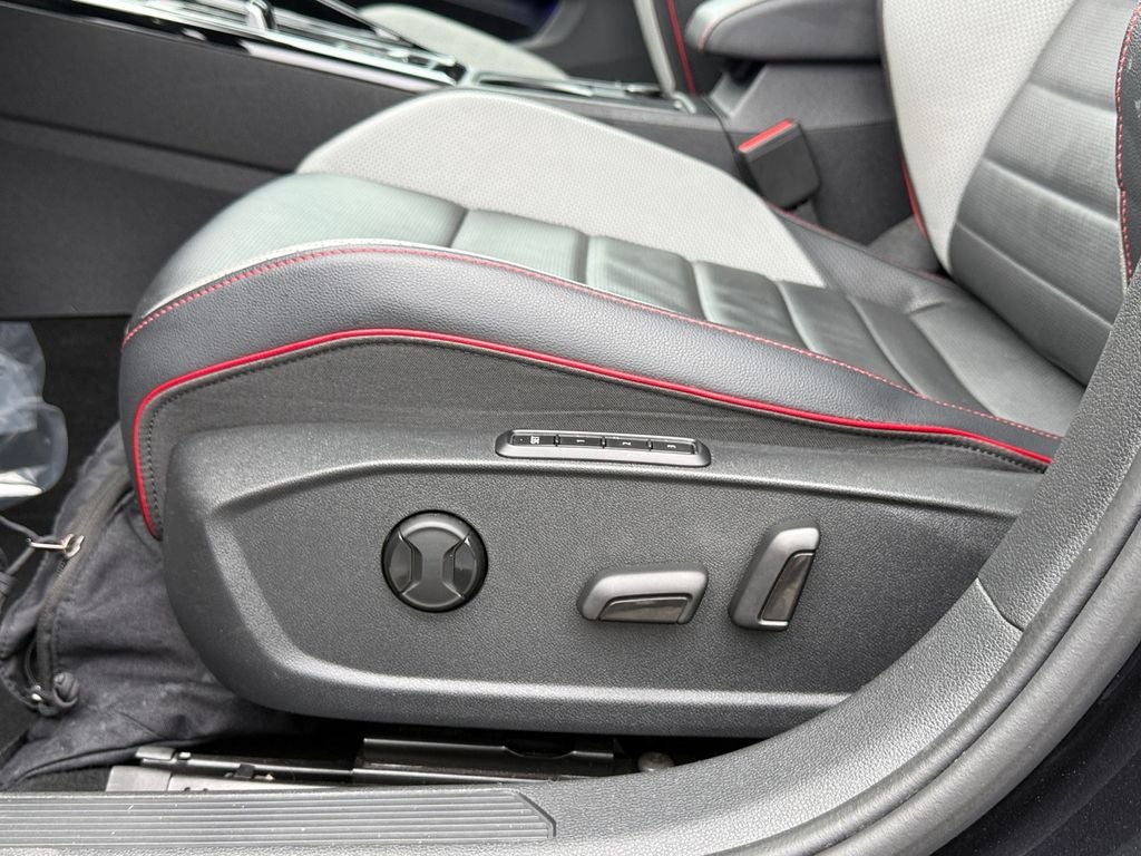 2023 Volkswagen Golf GTI Autobahn