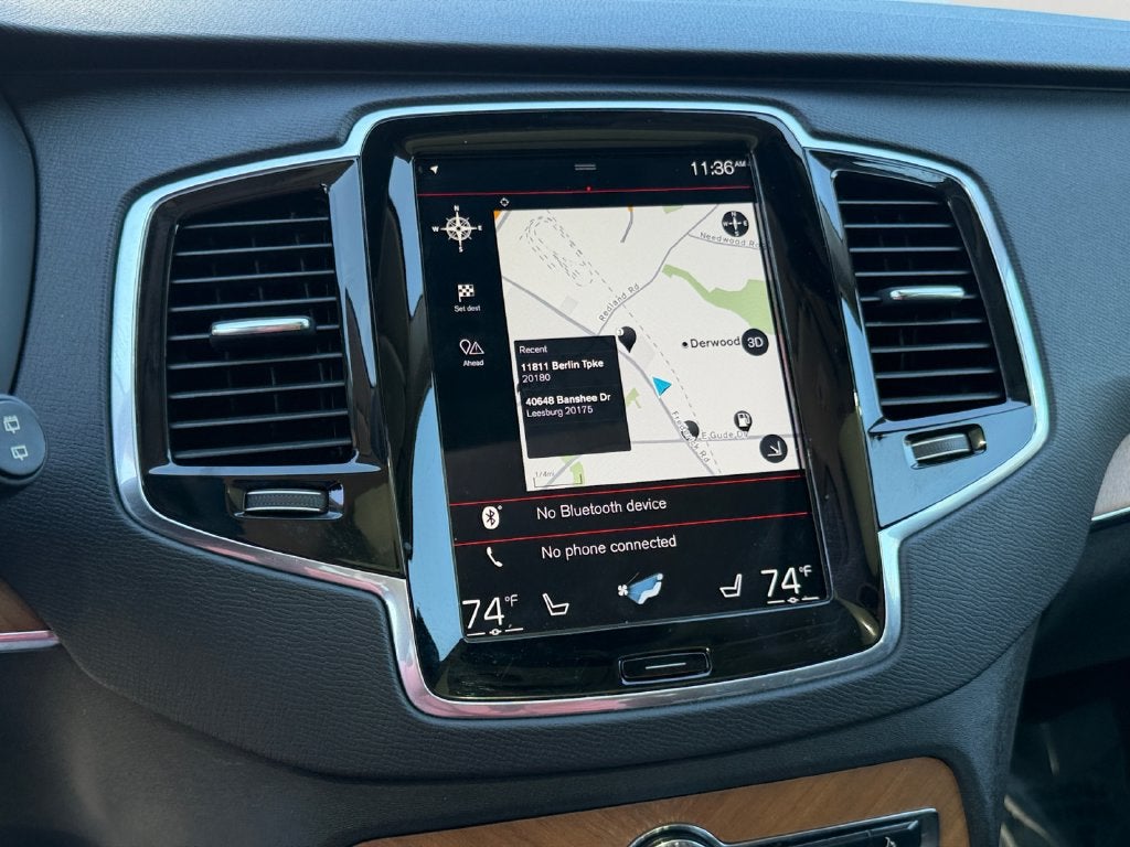 2022 Volvo XC90 T6 Momentum
