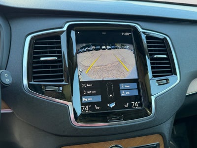 2022 Volvo XC90 T6 Momentum