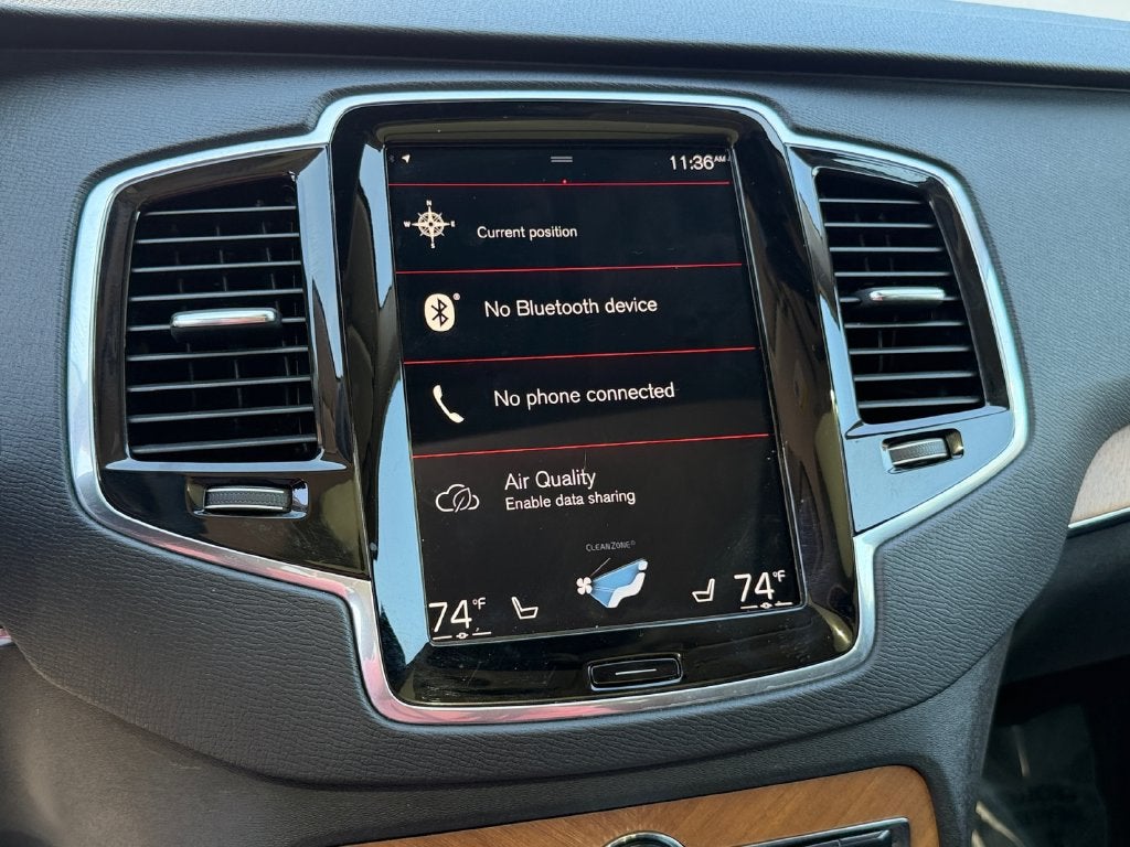 2022 Volvo XC90 T6 Momentum
