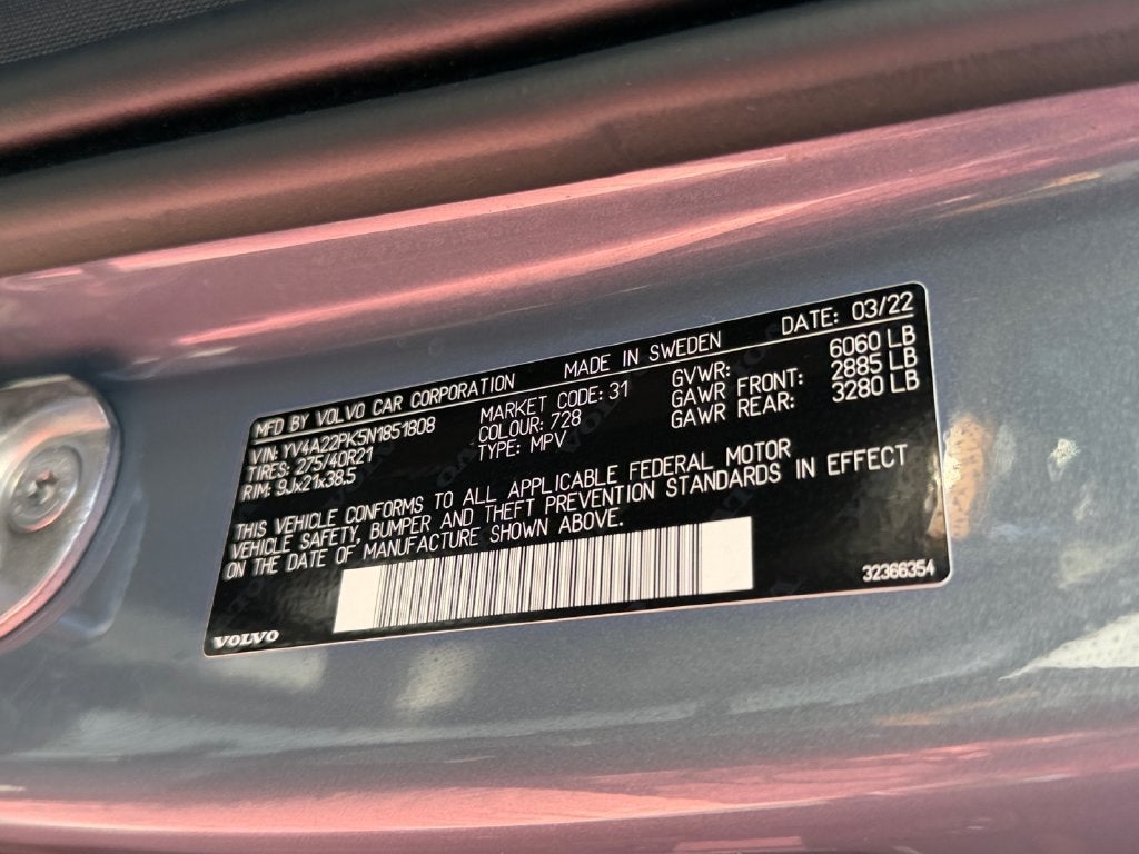 2022 Volvo XC90 T6 Momentum