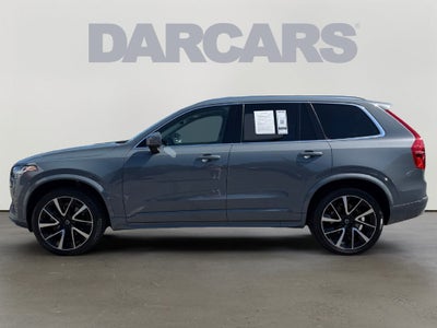 2022 Volvo XC90 T6 Momentum