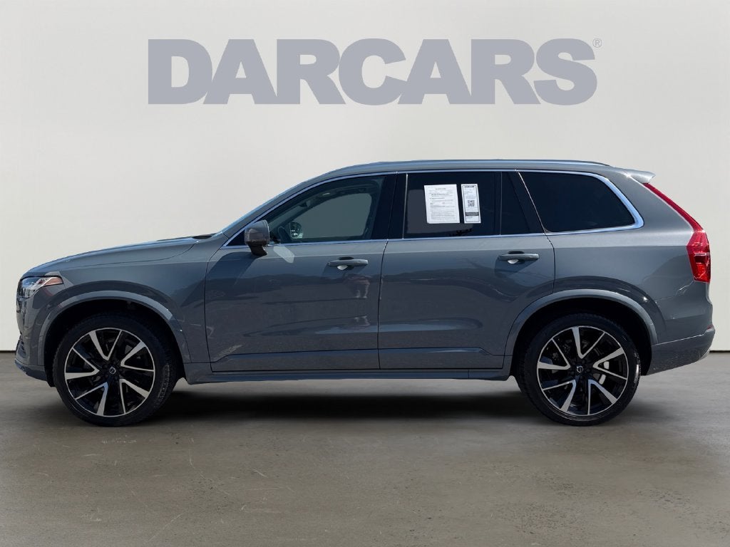 2022 Volvo XC90 T6 Momentum