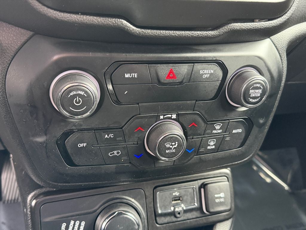 2020 Jeep Renegade Altitude Low Miles