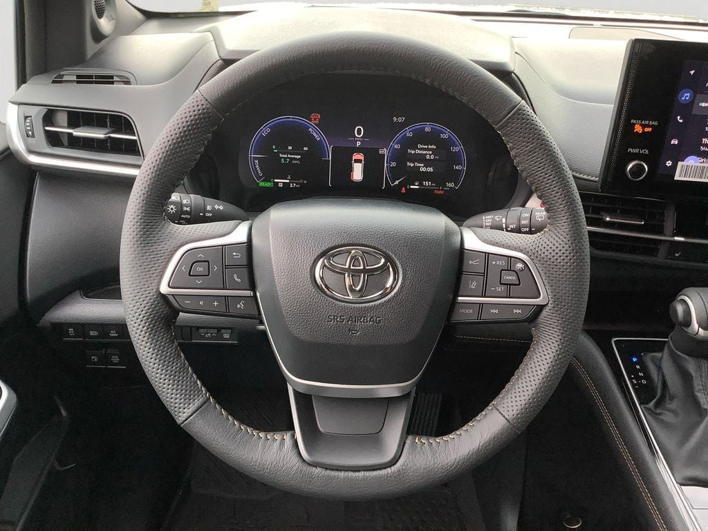 2026 Toyota Sienna Woodland Edition 7 Passenger