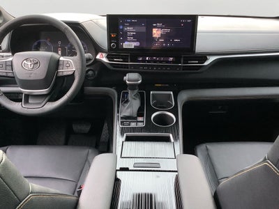 2026 Toyota Sienna Woodland Edition 7 Passenger