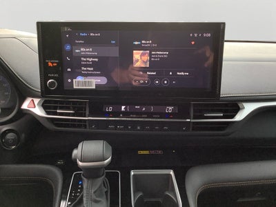 2026 Toyota Sienna Woodland Edition 7 Passenger