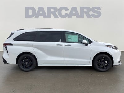 2026 Toyota Sienna Woodland Edition 7 Passenger
