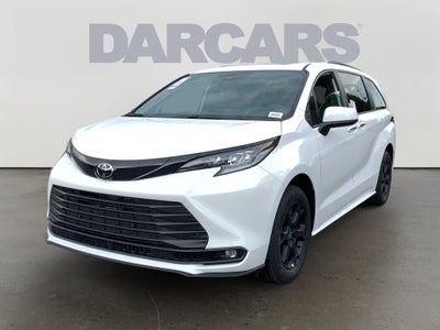2026 Toyota Sienna Woodland Edition 7 Passenger