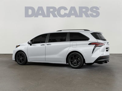 2026 Toyota Sienna Woodland Edition 7 Passenger