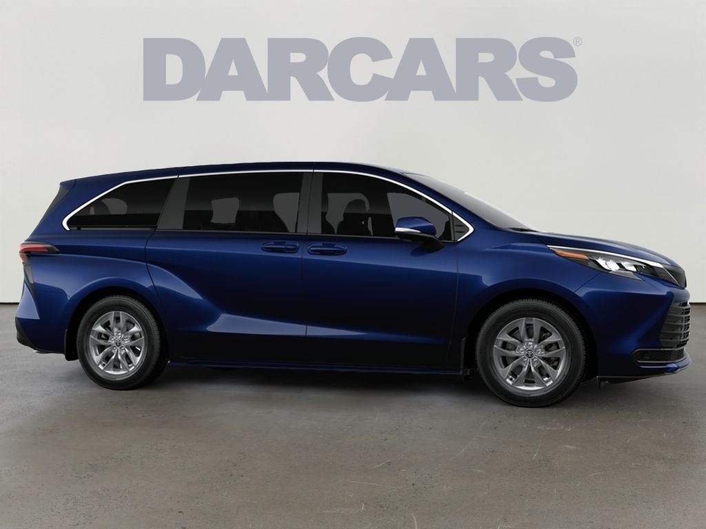 2026 Toyota Sienna LE 8 Passenger