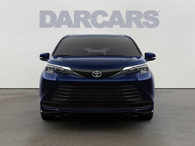 2026 Toyota Sienna LE 8 Passenger