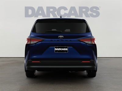 2026 Toyota Sienna LE 8 Passenger