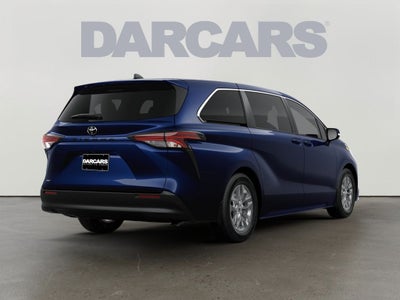 2026 Toyota Sienna LE 8 Passenger