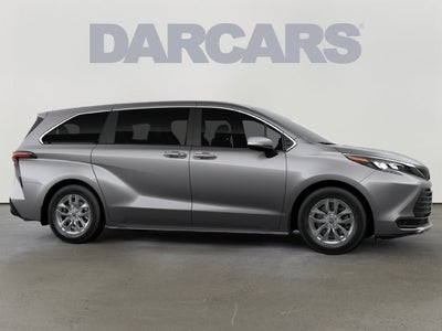 2026 Toyota Sienna LE 8 Passenger
