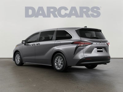 2026 Toyota Sienna LE 8 Passenger