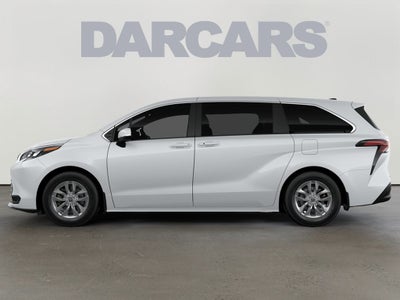 2026 Toyota Sienna LE 8 Passenger