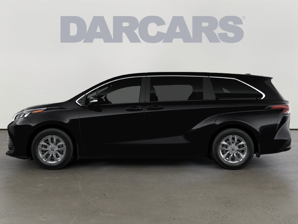 2026 Toyota Sienna LE 8 Passenger