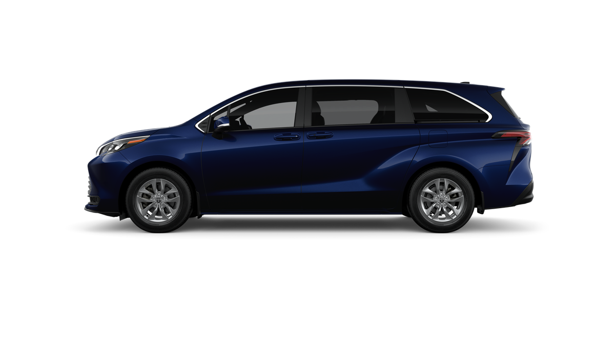 2026 Toyota Sienna LE 8 Passenger