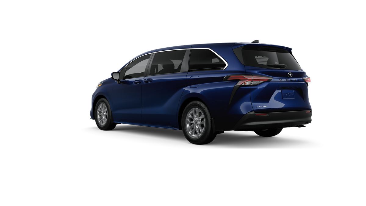 2026 Toyota Sienna LE 8 Passenger
