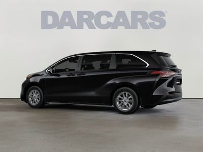 2026 Toyota Sienna LE 8 Passenger
