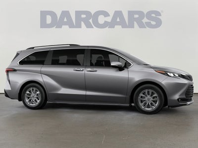 2026 Toyota Sienna XLE 8 Passenger