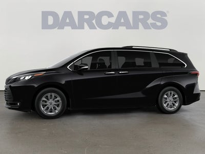 2026 Toyota Sienna XLE 8 Passenger