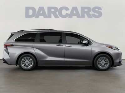 2026 Toyota Sienna XLE 8 Passenger