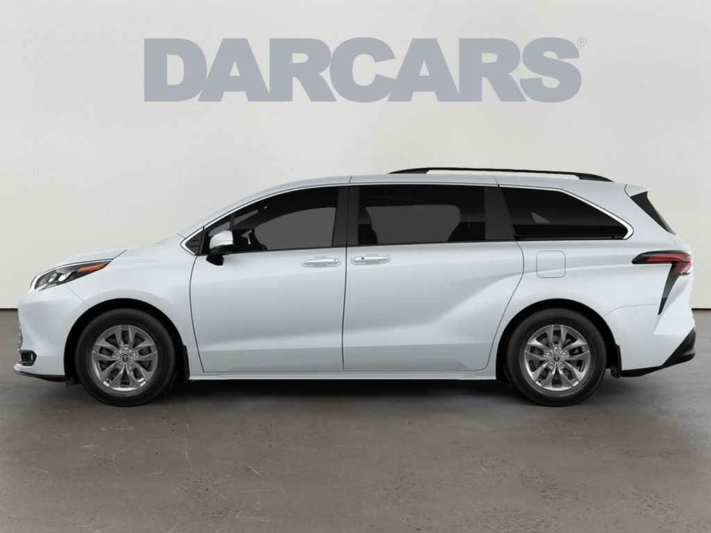 2026 Toyota Sienna XLE 8 Passenger