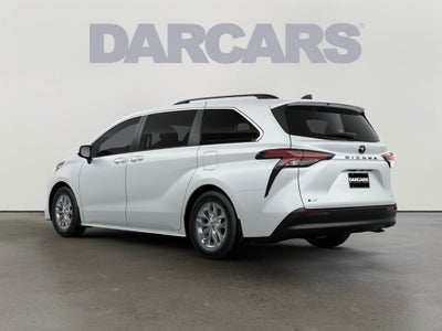 2026 Toyota Sienna XLE 8 Passenger