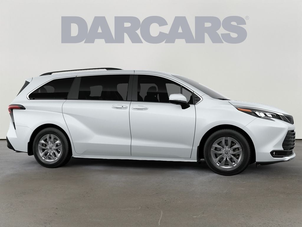 2026 Toyota Sienna XLE 8 Passenger