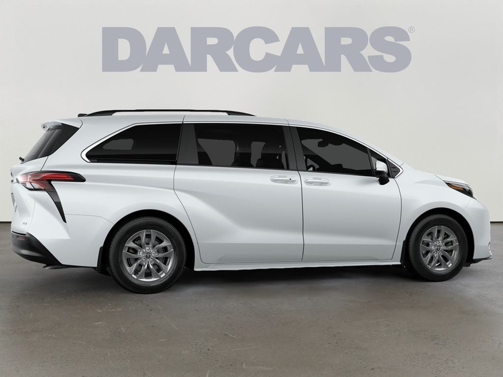 2026 Toyota Sienna XLE 8 Passenger