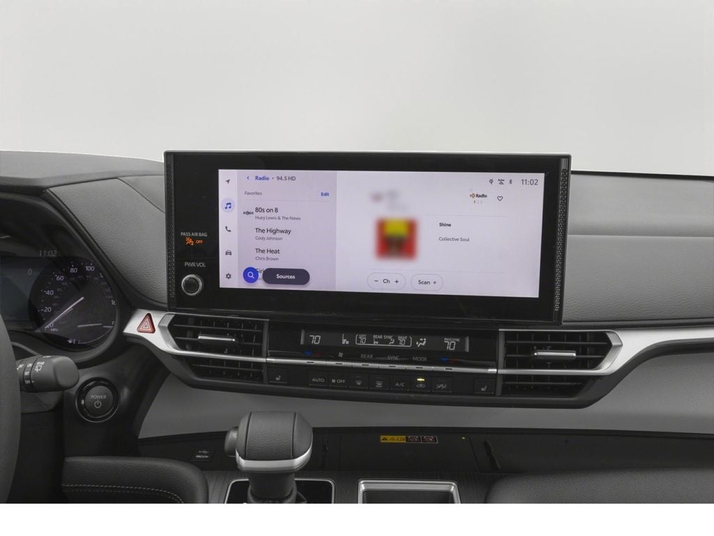 2025 Toyota Sienna XLE 7 Passenger