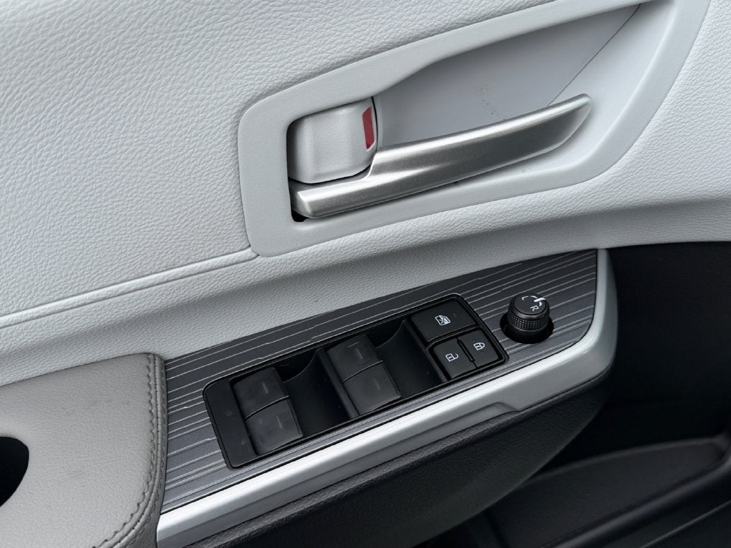 2026 Toyota Sienna XLE 7 Passenger