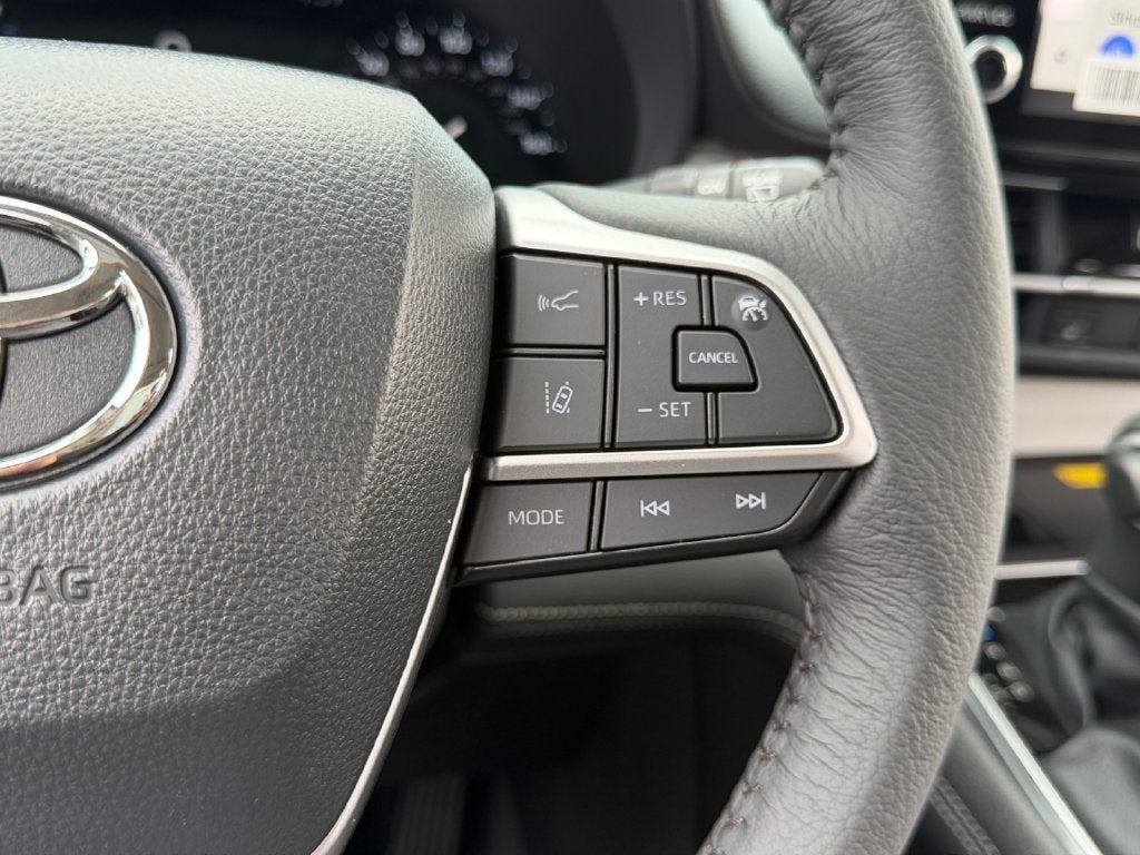 2026 Toyota Sienna XLE 7 Passenger