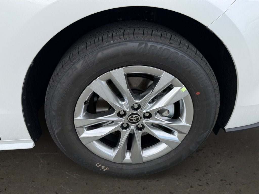2026 Toyota Sienna XLE 7 Passenger