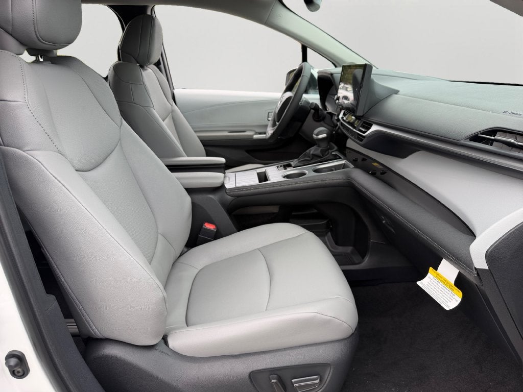 2026 Toyota Sienna XLE 7 Passenger