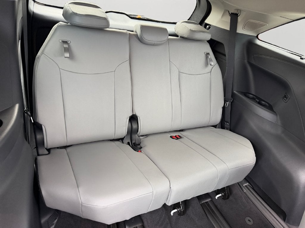 2026 Toyota Sienna XLE 7 Passenger